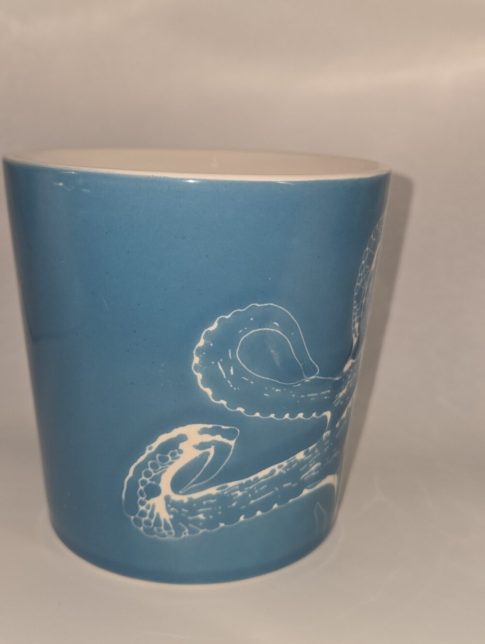 Blue White Octopus Ceramic Coffee Mug Etched Textured Nautical Ocean - Picture 6 of 9